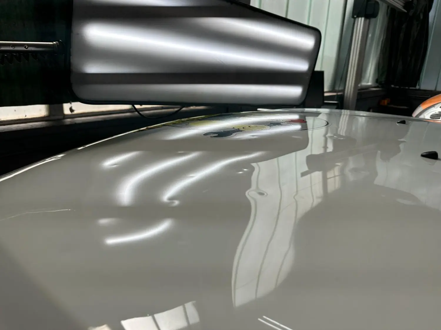 Dellenentfernung ohne Lackieren (DoL) von Hagelreparatur24 GmbH